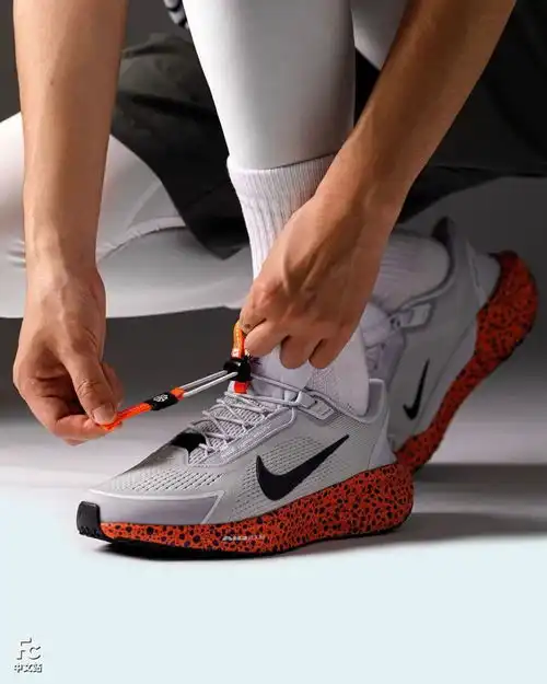 突发nike社交平台集体换头像,只为这个神秘配色