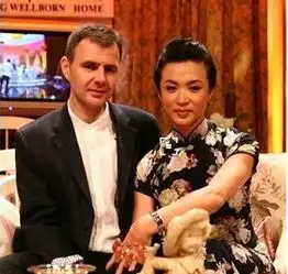 金星炮轰曹可凡贱人揭毒舌金星变性结婚经历