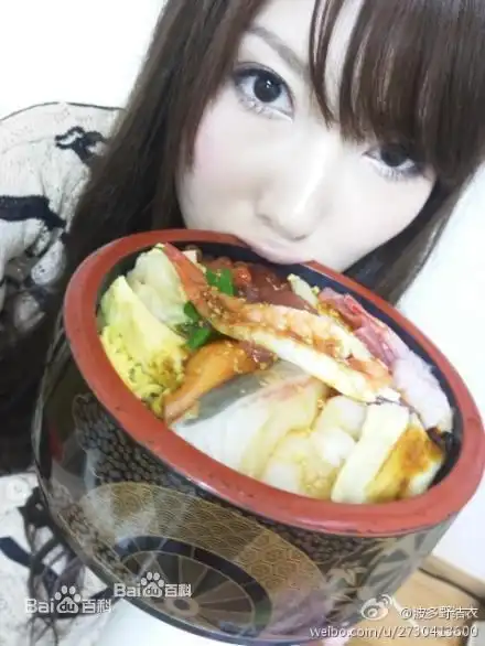 波多野结衣着古装秀胸线