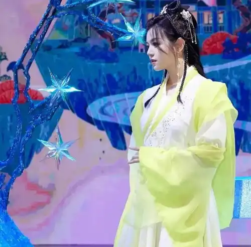 陈妍希古装造型明明很有气质,为什么驾驭不了小龙女这个角色