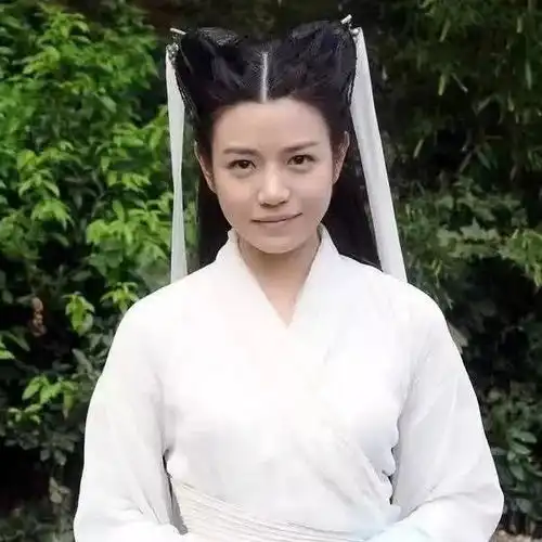 明明身材很瘦,但是脸圆有肉,这6位女星被吐槽胖,都太冤了