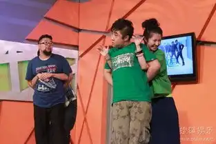 方安娜爱笑会议室与会惹爱笑兄弟内讧