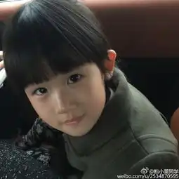 组图贝儿假装一岁小baby眼睛水灵萌翻网友