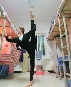 是我们女生活得粗糙了男生打造森系寝室,仿若热带雨林