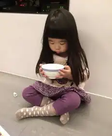 谁说姐姐不好看,近照直接打脸,姐姐尽显超模气质