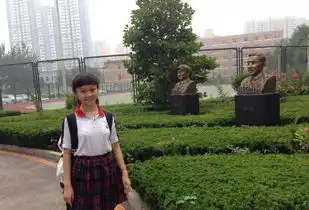 15岁林妙可身材妙曼七夕出游引帅哥要合影