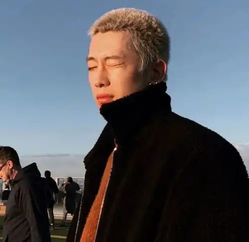 热门精选头像