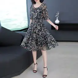 奔三奔四的女人别穿太土,试试高贵洋气的小贵裙,精致优雅超美嫩