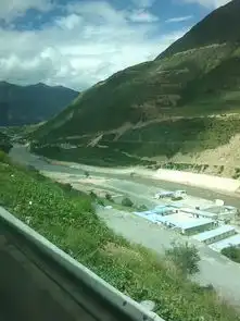 2012稻城亚丁太近的不是故乡太远的我们走不到随城市远行图片