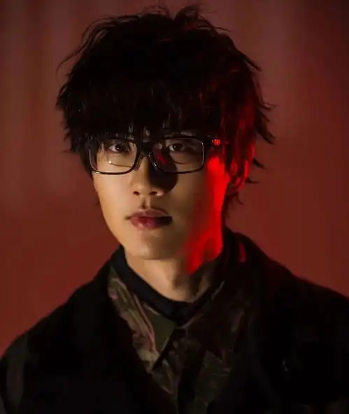 过气网络歌手,出道15年第一次上综艺,演唱会更是一票难求