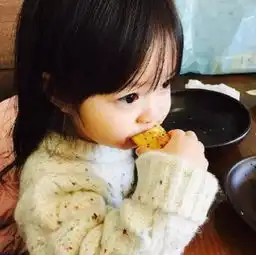 韩国超级萌妹红爆网络