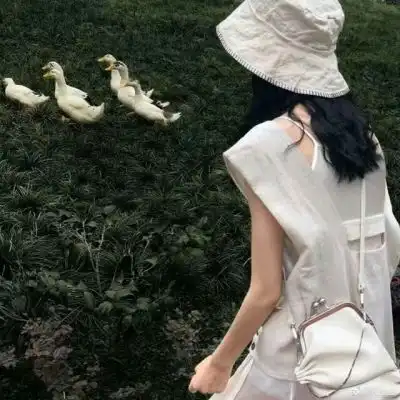 下流梗不存在的灰暗世界礼女生头像我要个性网