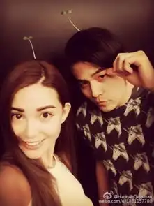 昆凌背女儿小周周看海狮子座昆凌如何征服摩羯座周董