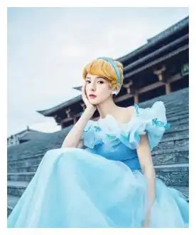 当明星cos迪士尼公主,毛晓彤灵气动人,娜扎也太美了