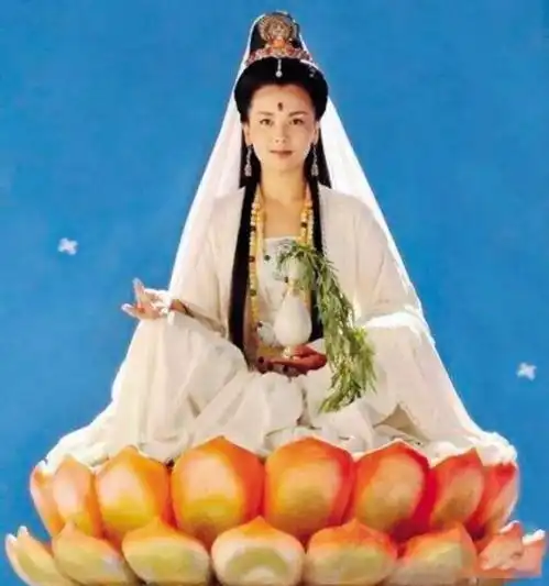 西游记中太上老君说观音的净瓶撞上金箍捧会碎,观音服不服气