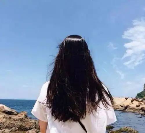 在婚姻里,被男人疼爱有加的女人,并非是温柔贤惠,而是特立独行