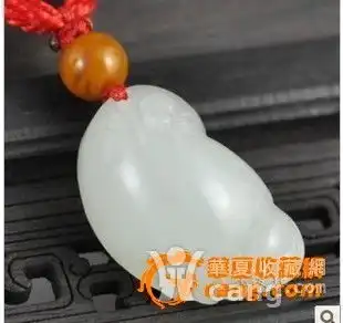 知足常乐和田玉吊坠女士能戴吗