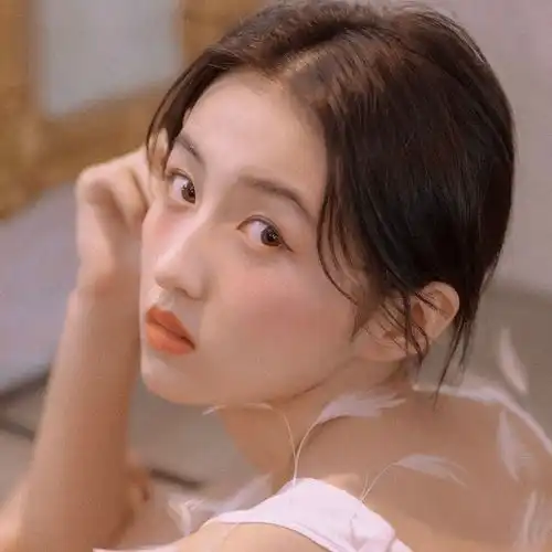 超a的甜酷女生头像