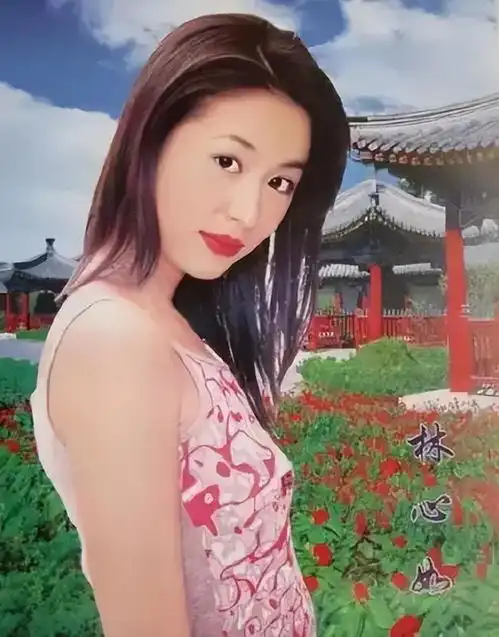 23年前还珠格格挂历照,做工有点差,但很有看点