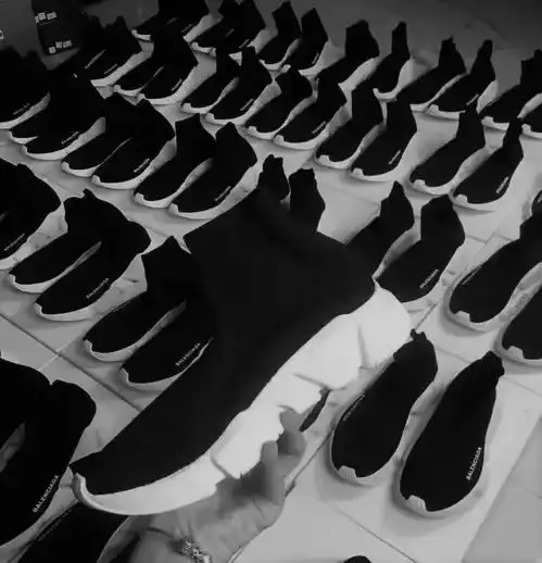 忘掉yeezy吧如今balenciaga成功上位2017