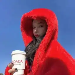 女生头像熬过这段灰暗的时光,但愿自己能苦尽甘来