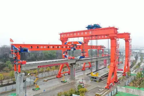 宁马城际铁路全线首片箱梁全自动成功架设