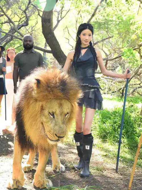 非洲一个美女如云的富裕小国,纸币上还印着中国人的头像