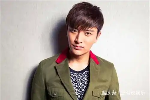错过王子文,放下李小璐,贾乃亮新恋情曝光,看清身份,网友祝福