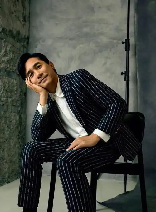 刘嘉玲女神节发13字感言,字字悲观太心疼晒卡通人挺大肚更奇怪