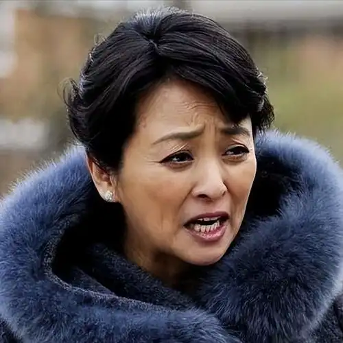一嫁日本,二嫁美国,三嫁法国的李勤勤,如今靠打包酒店剩菜为生