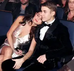 selenagomez,粉丝破亿的宇宙级网红的励志故事