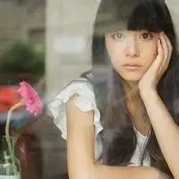 齐刘海黑发漂亮女头像微信头像图片大全