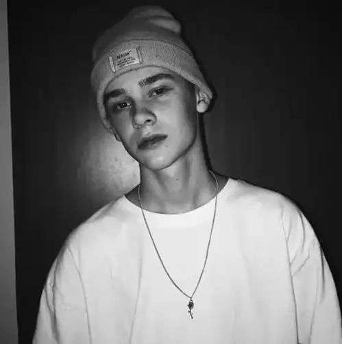 欧美风头像男头