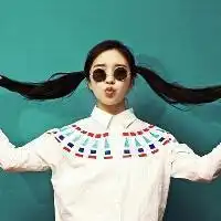 狠可爱的qq女生空间头像回忆里的爱容不下我的天长地久