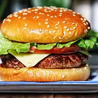 牛肉饼汉堡怎么做牛肉饼汉堡的做法玉米爱家爱美食豆果美食