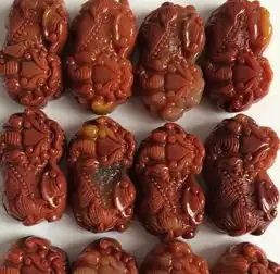 下面的图片是黄龙玉吗,是某宝上的,怎么鉴别