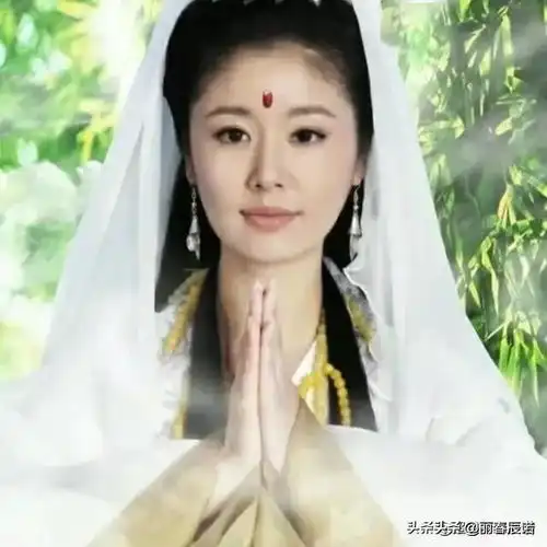 藏头七绝荷塘月色