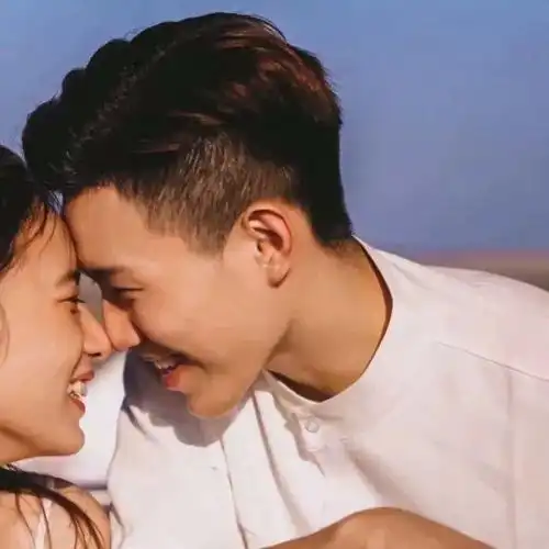 情侣头像未来的,无须忧虑