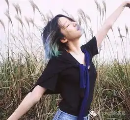 最红亚裔博主驾到衣橱最佳配色方案就看她
