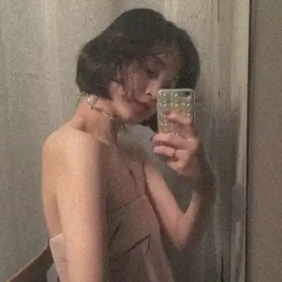 伤感的女生头像,有时候真的很想念你
