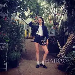 明明平胸还很丑,粉丝却有400万,她凭啥是日本最会穿女星