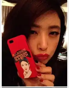 刘涛蒋欣怎么了曾为蒋欣送上999朵玫瑰过生日的刘涛,今年静悄悄
