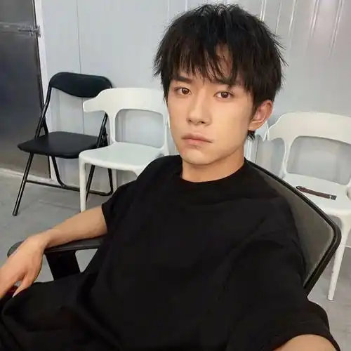 小八卦,鹿晗关晓彤,肖战杨紫,易烊千玺