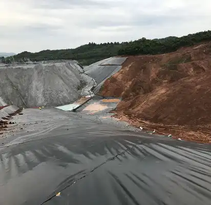 泰安恒瑞垃圾场防渗膜商洛储油罐罐区防渗膜高清图片高清大图