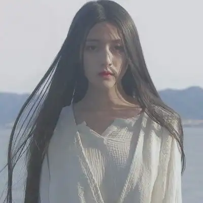 梦晚气质女头说爱的先不爱后动心的不死心
