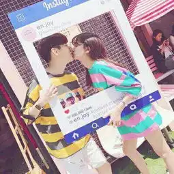 最新情侣头像亲吻或拥抱一对两张两人在一起情侣头像一男一女