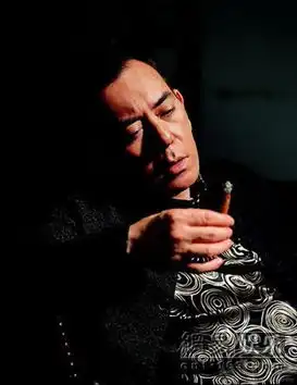 黄秋生图片