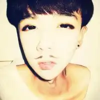 qq头像我只是来混花的,有花就行.男生伤感