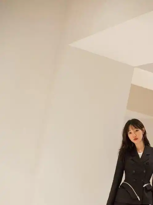 瘦下来的白百何颜值回归,霸气御姐的衣品终于在线了