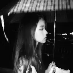 爱情里悲伤被抛弃的颓废女孩头像